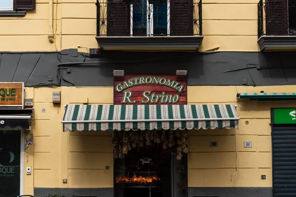 Naples Italie Mai 2022 Vitrine Gastronomia Strino Dans Rue Santa — Photo