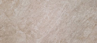 Koyu arkaplan, kırsal doku, gri ve yanmış çimento tonlarıyla.