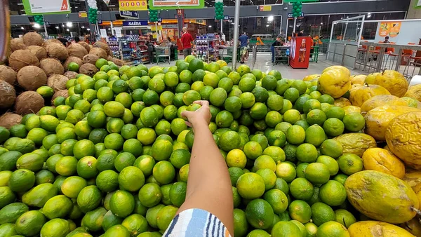 Tropical Fruits Vegetables Brazil Apples Bananas Pears Oranges Pineapples — Stockfoto