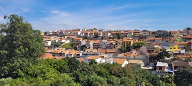 Brezilya 'da öğleden sonra koyu bulutlu renkli gökyüzü görüntüsü