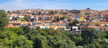 Brezilya 'da öğleden sonra koyu bulutlu renkli gökyüzü görüntüsü