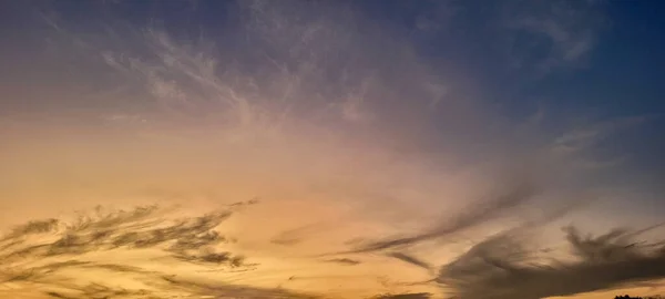 Bild Eines Bunten Himmels Mit Dunklen Wolken Späten Nachmittag Brasilien — Stockfoto