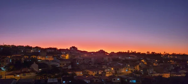 Brezilya Öğleden Sonra Koyu Bulutlu Renkli Gökyüzü Görüntüsü — Stok fotoğraf