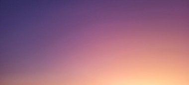 Brezilya 'nın kırsal kesimlerinde gökyüzünde mor renkli arkaplan