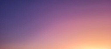 Brezilya 'nın kırsal kesimlerinde gökyüzünde mor renkli arkaplan