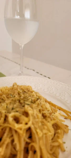 Dish Pasta Garlic Oil Seasoned Cheese Homemade Brazil — Foto de Stock