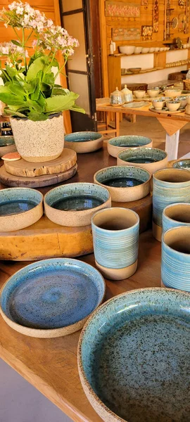 handmade ceramics of cups, plates and vases made in the interior of Brazil