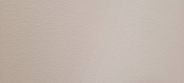 Soyut gri yanmış çimento döşeme desenli koyu renk arka plan panel üzerinde