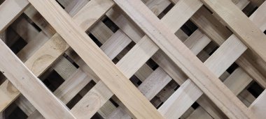 Soyut panelde koyu damarları olan rustik ahşap arkaplanı aydınlat