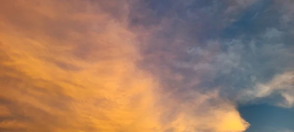 Sonnenuntergang Späten Nachmittag Brasilien Goldene Schatten Mit Mond Und Wolken — Stockfoto