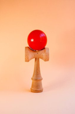 Kendama, Japon eski tahta oyuncağı.