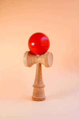 Kendama, Japon eski tahta oyuncağı.