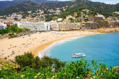 İspanya kıyılarının güzel manzarası Costa Brava, Tossa de mar