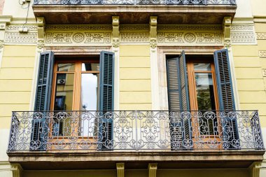 Klasik Avrupa tarzı balkon
