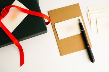 Tebrik kartı yazma resmi