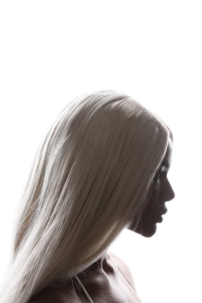 Porträt Einer Jungen Afroamerikanerin Mit Langen Blonden Haaren Attrappe Hochwertiges — Stockfoto