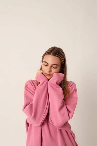 Sad Teenage Girl Wearing Pink Dress Looking Aside Mindset Concept — Foto Stock