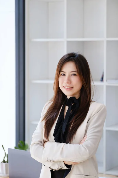 Personal business, business owner, leisure, pleasure from work, portrait of an Asian woman smiling happily at home — Foto de Stock