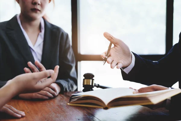 Client Consulting Lawyer Legal Matters — Stock Photo, Image