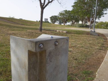 Edith Wolfson, Tel Aviv, İsrail 'de Dekoratif Kare Şekil Taşı