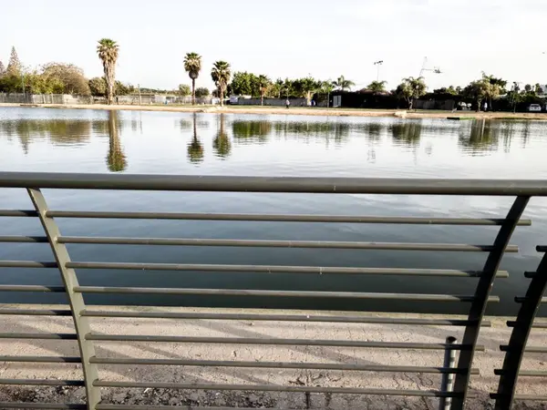 Vista Lago Menachem Begin Darom Park Tel Aviv Israel — Foto de Stock