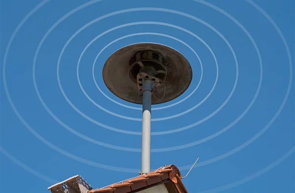 Active Siren Roof Blue Sky Background — Photo