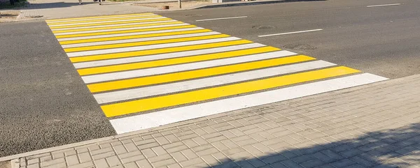 Freshly Painted Pedestrian Crossing Yellow White Markings Asphalt Sunlight — Foto Stock