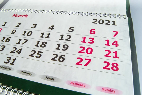 2021年3月的日历 壁挂纸日历 顶部视图 — 图库照片