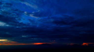 İnsansız hava aracından otoban görünümü.