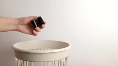 Fotoğraf filmleri geri dönüşüm ve atılma için çöp sahalarına atılıyor.