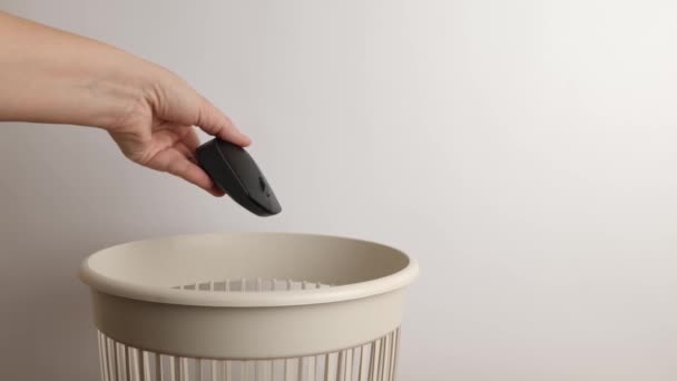 Mouse Del Computer Viene Gettato Riciclaggio Smaltimento — Video Stock