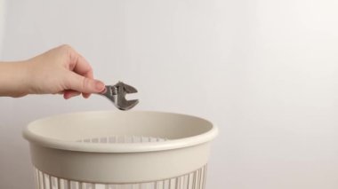 Anahtarlar geri dönüşüm ve imha için kullanılıyor.