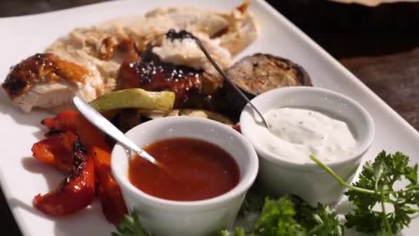 Plat Est Préparé Pour Thanksgiving Dinde Cuite Four Avec Sauces — Video