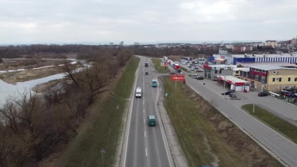 International Traffic Route Kyiv Chop One Side River Other Side — Stockvideo