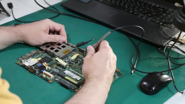 Computer Board Testing Laptop Repair Computer Service — Vídeo de Stock