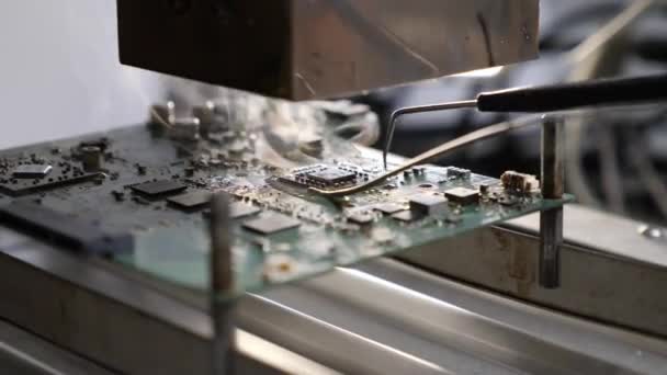 Soldering Computer Board Laptop Repair Computer Service Transistor Rep — 비디오