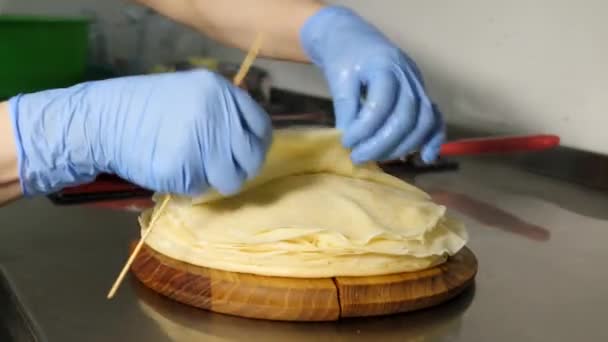 Frying Pancake Batter Preparation Pancakes Work Kitchen Semi Finished Product — Vídeos de Stock