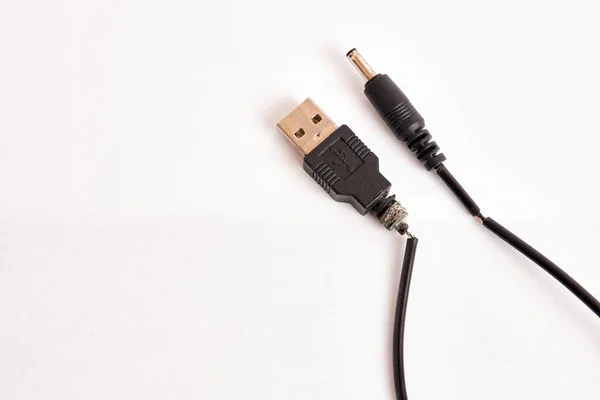 Cable Usb Para Conectar Dispositivos Digitales —  Fotos de Stock
