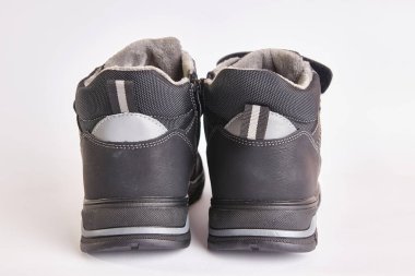  Beyaz arka planda izole botlar. Biçim ve moda.