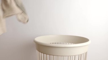 Kullanılmış çoraplar imha ve geri dönüşüm için kullanılıyor..