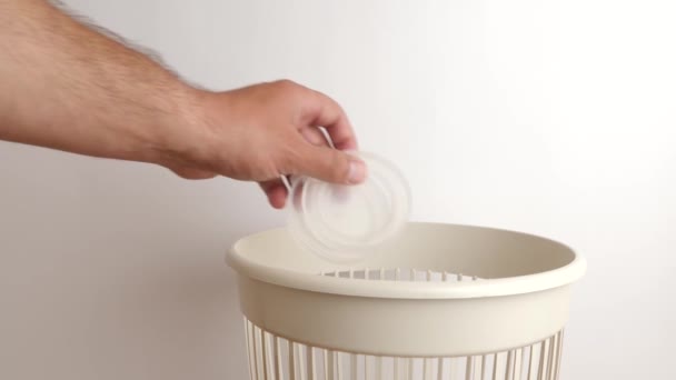 Nylon Doppen Brillen Worden Weggegooid Voor Verwijdering Recycling — Stockvideo