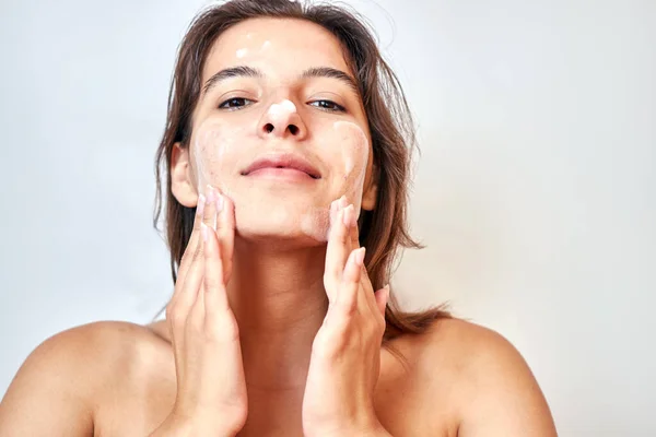 Girl Applies Foam Her Face Clean Her Skin Face Care — Stockfoto