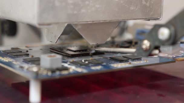 Repairing Motherboard Chip Unsoldered Soldering Station Repair Maintenance Computers — Wideo stockowe