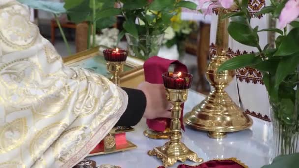 Liturgy Priest Lifts Cup Wine Altar Communion Service — 图库视频影像