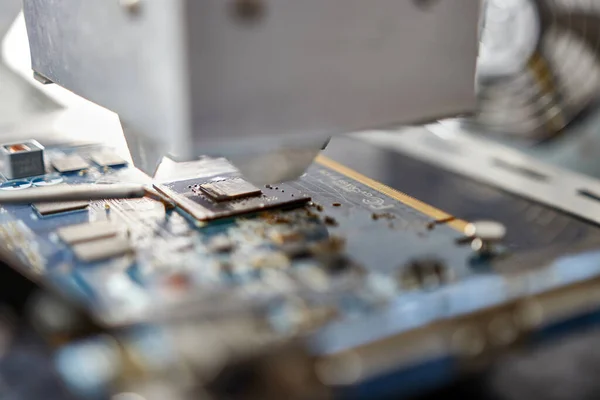 Repairing Motherboard Chip Unsoldered Repair Maintenance Computers — Foto de Stock