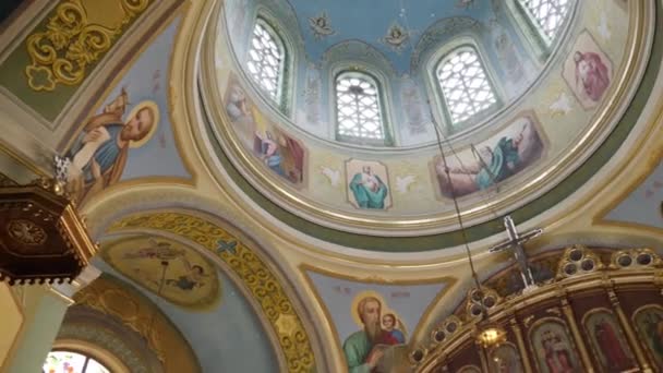 Interior Iglesia Ortodoxa Con Imágenes Pintura Decoración — Vídeos de Stock