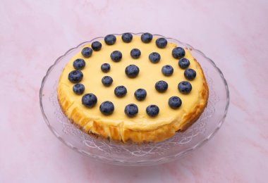 Yaban mersini ile ev yapımı cheesecake