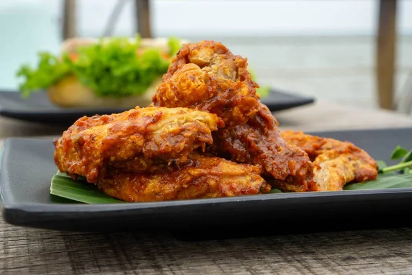 Close Food Photo Marinated Spicy Chicken Wings Black — Stok Foto