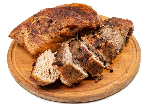 Pieczone Mięso Drewnianej Desce Krojenia — Zdjęcie stockowe