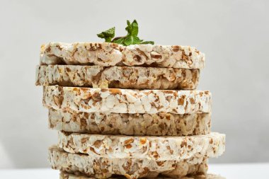 kahvaltılık pirinç çerez yığını